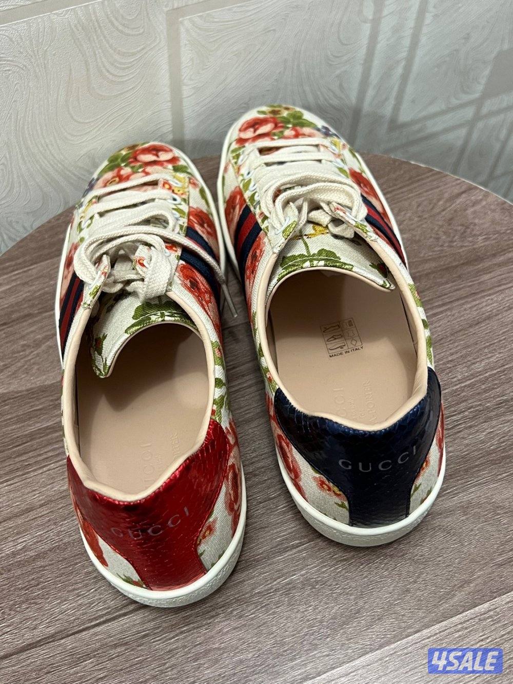 جوتي قوتشي اصلي مقاس ٣٩ونص1