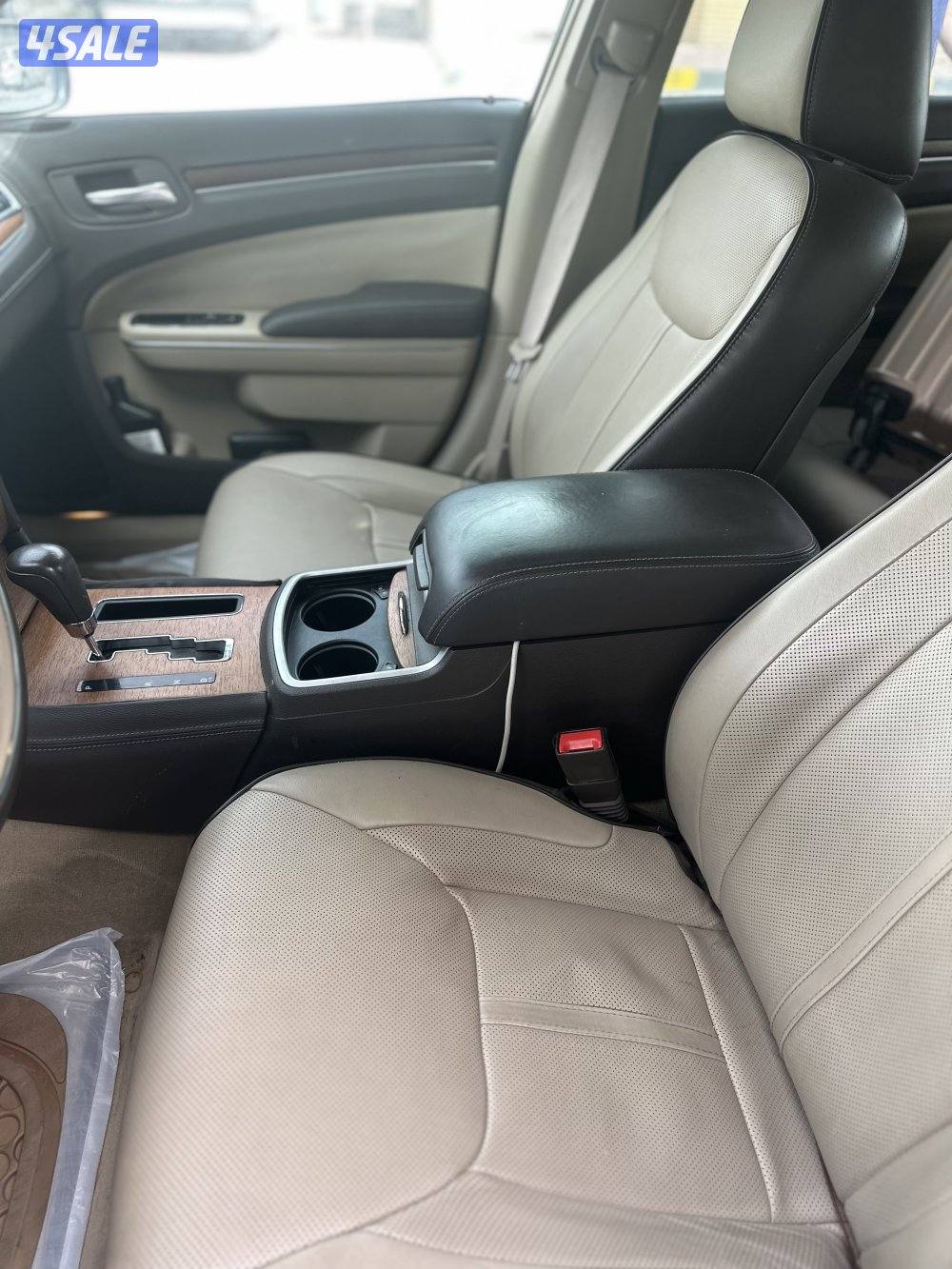 كرايزلر 2014 اعلى فئه فحص كامل شرط الفحص صبغ الوكاله ممشى قليل7