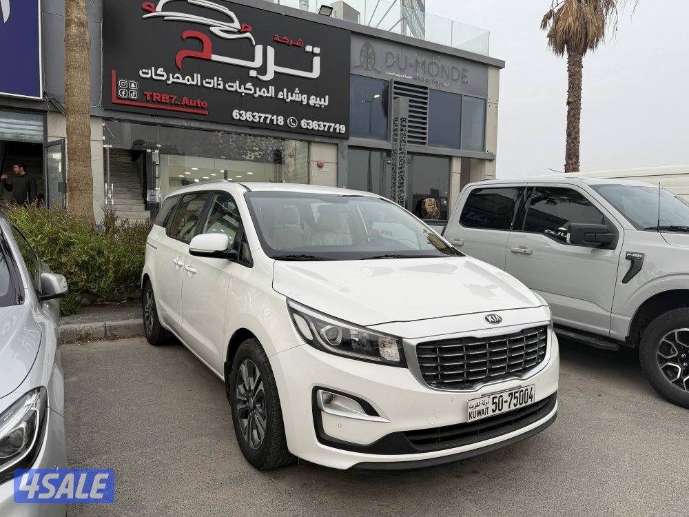 كيا كرنفال 2019 نظيفة4