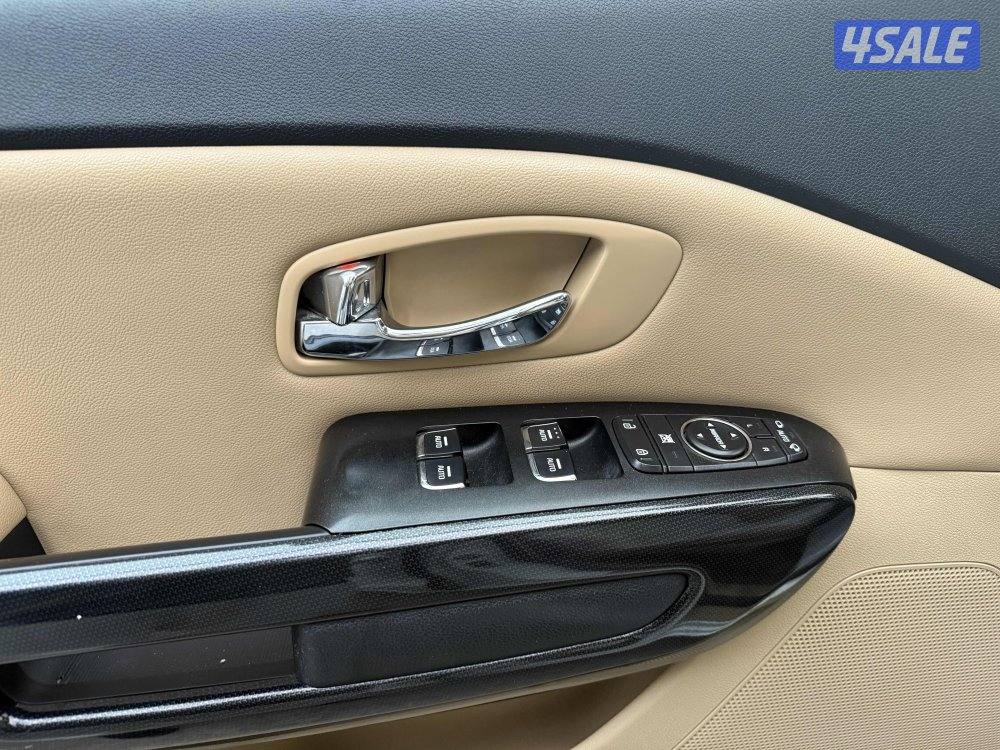 كيا كرنفال 2019 نظيفة5