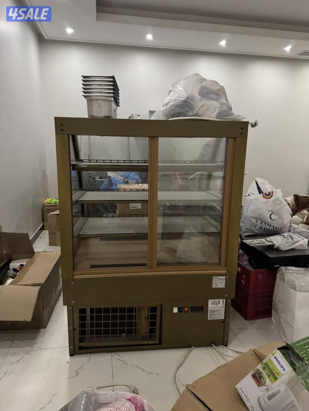 ثلاجة عرض ب حالة ممتازه1