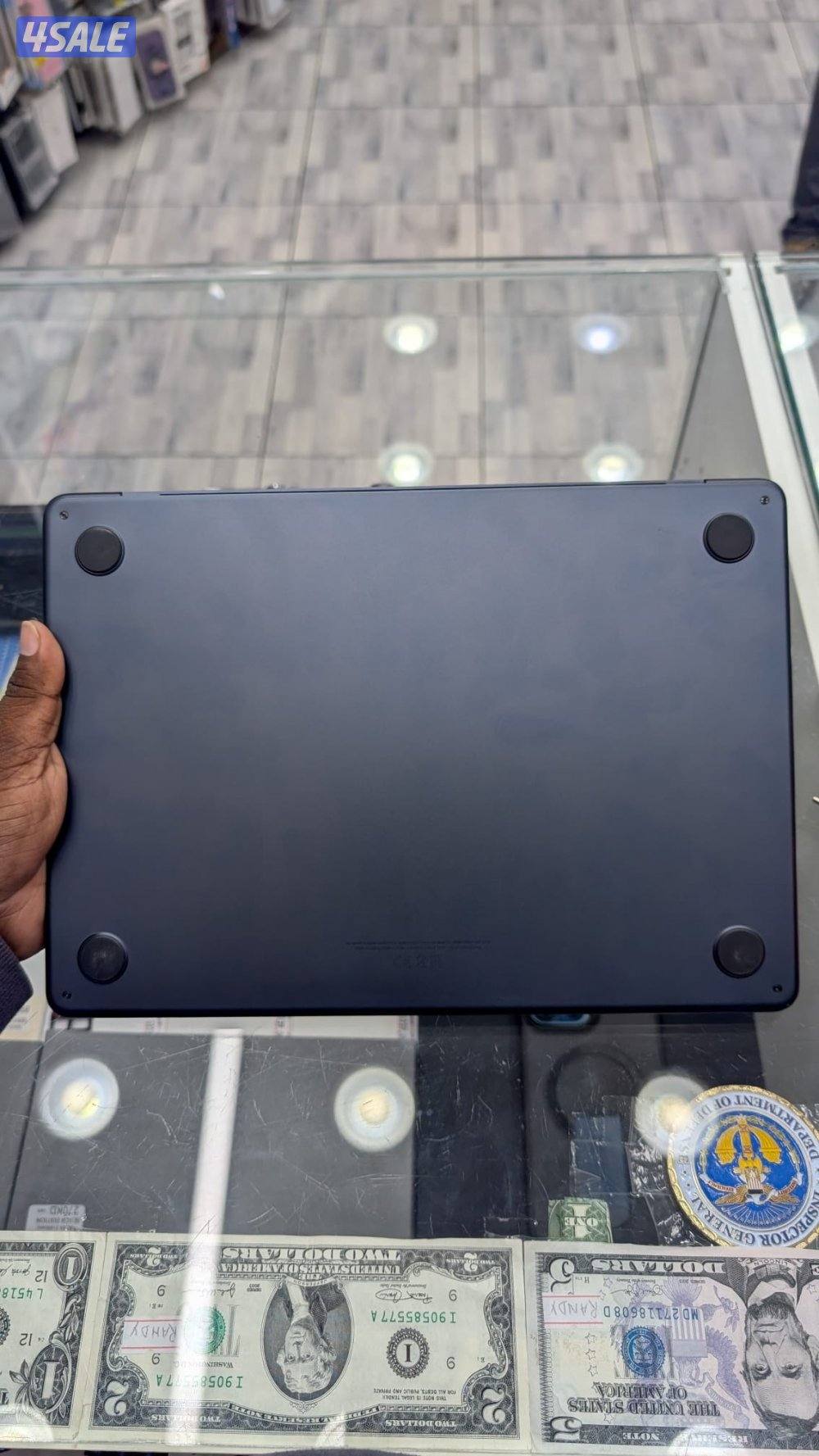 Apple MacBook Air M21