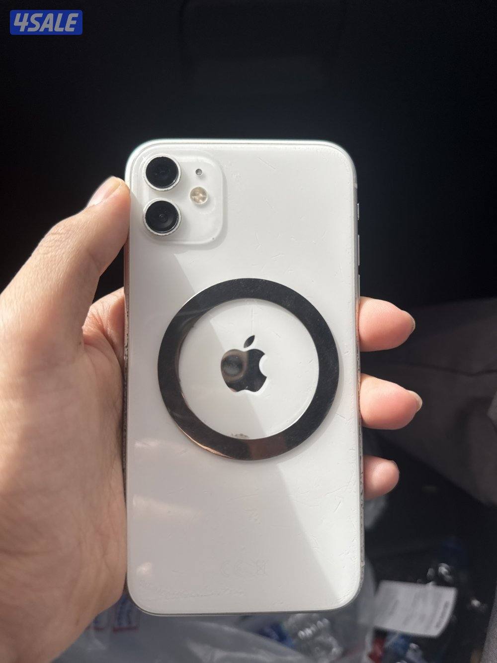 ايفون 11 عادي بطارية 84 الشاشة مبدلة فقط ممتاز لا يعلق ولا شي3