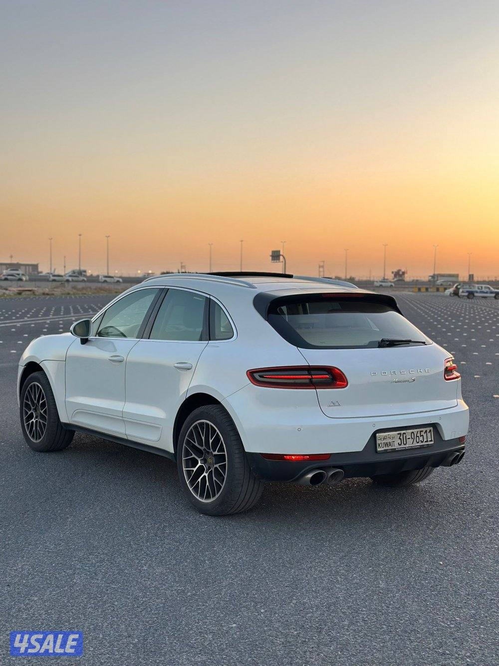 بورش ماكان موديل 2015 ابيض عداد 168 الف كامل المواصفات بانوراما4