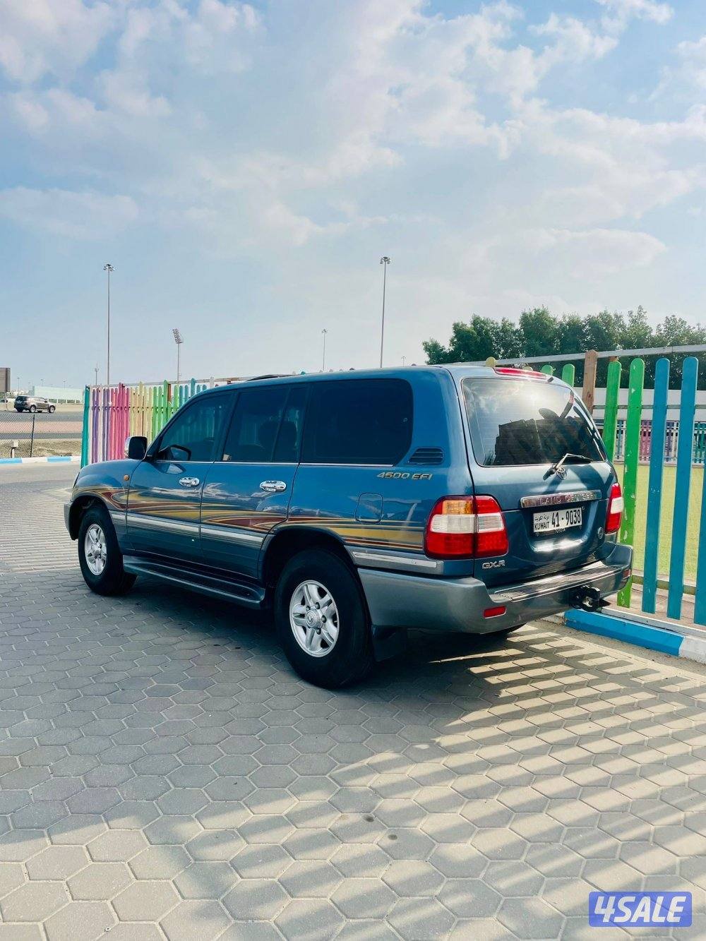 لاند كروزر GXR 2006 قير عادي1