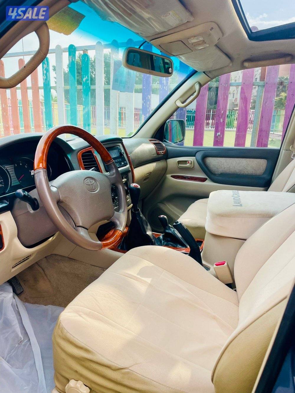 لاند كروزر GXR 2006 قير عادي4