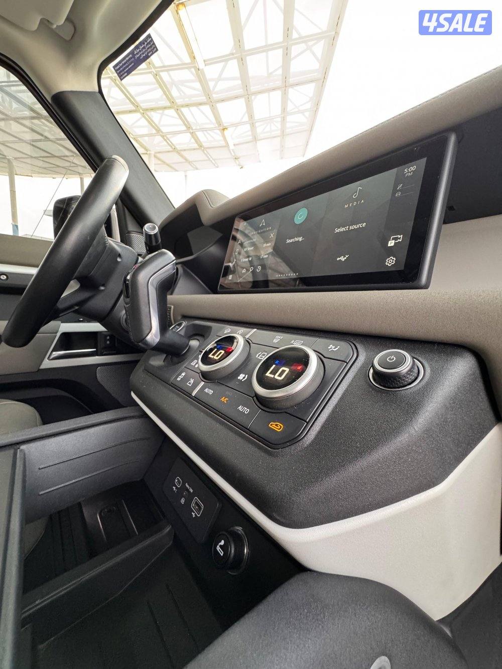 للبيع ديفندر باب واحد موديل 2022 الغانم صبغ الوكالة تحت الكفالة11