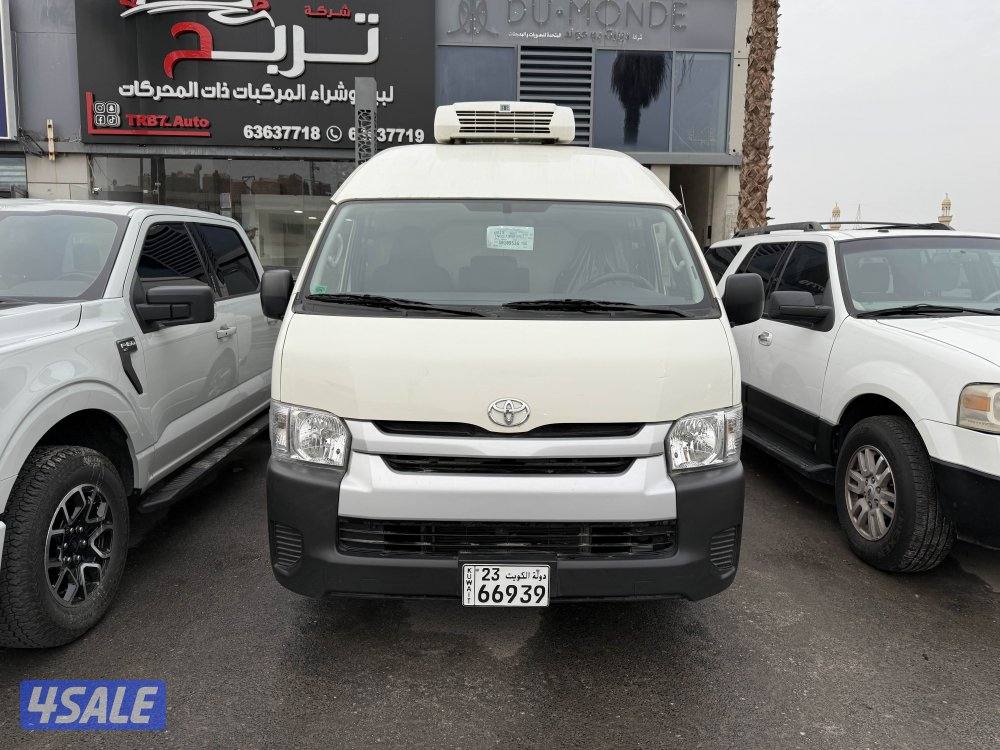 باص تويوتا 2025 وكالة شبه اصفار7