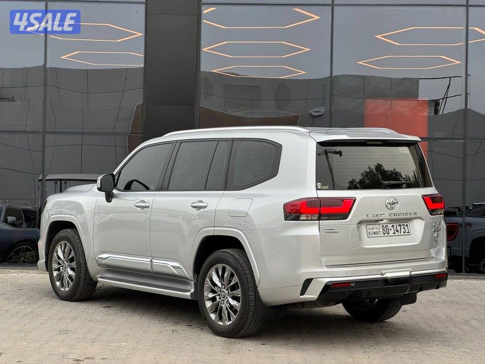 LAND CRUISER GXR AERO S TWIN TURBO _2023 صبغ الوكالة3