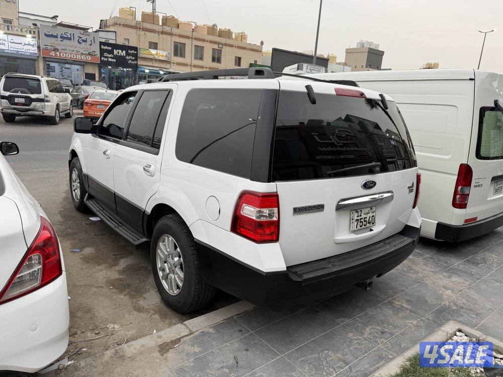 فورد اكسبديشن نظيف2