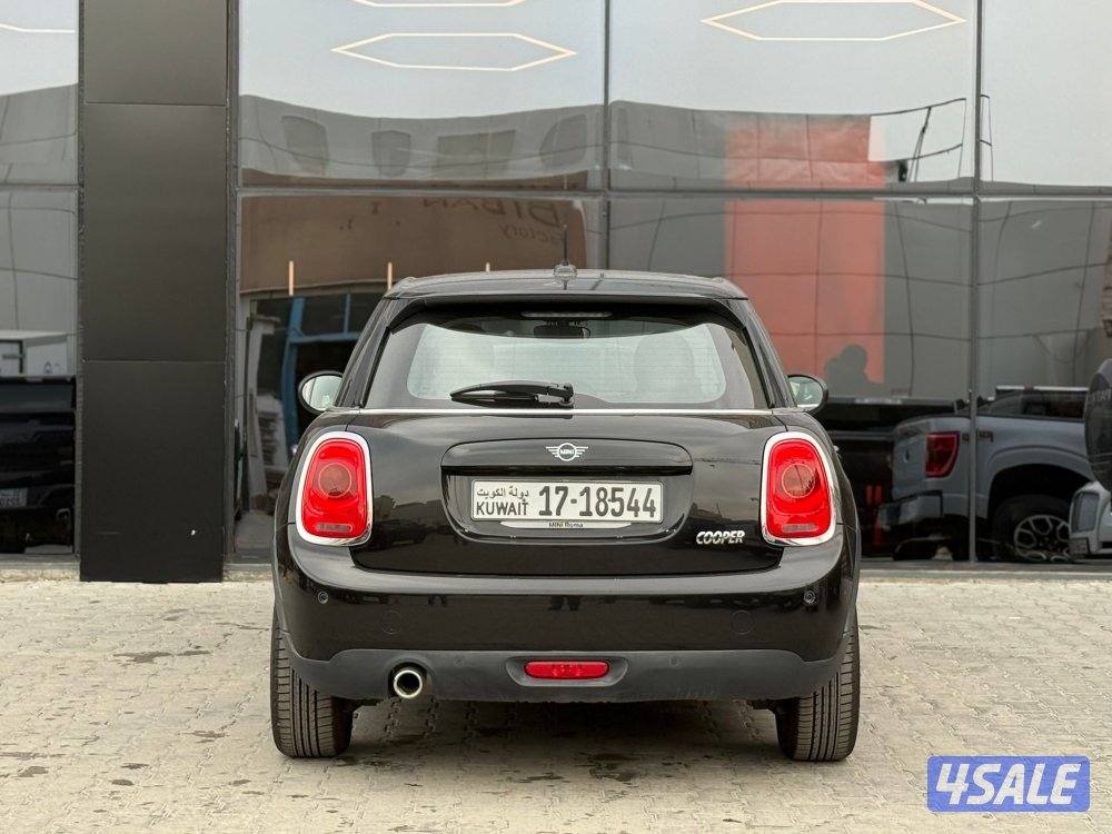 MINI COOPER _2019 عداد 18 الف فقط5