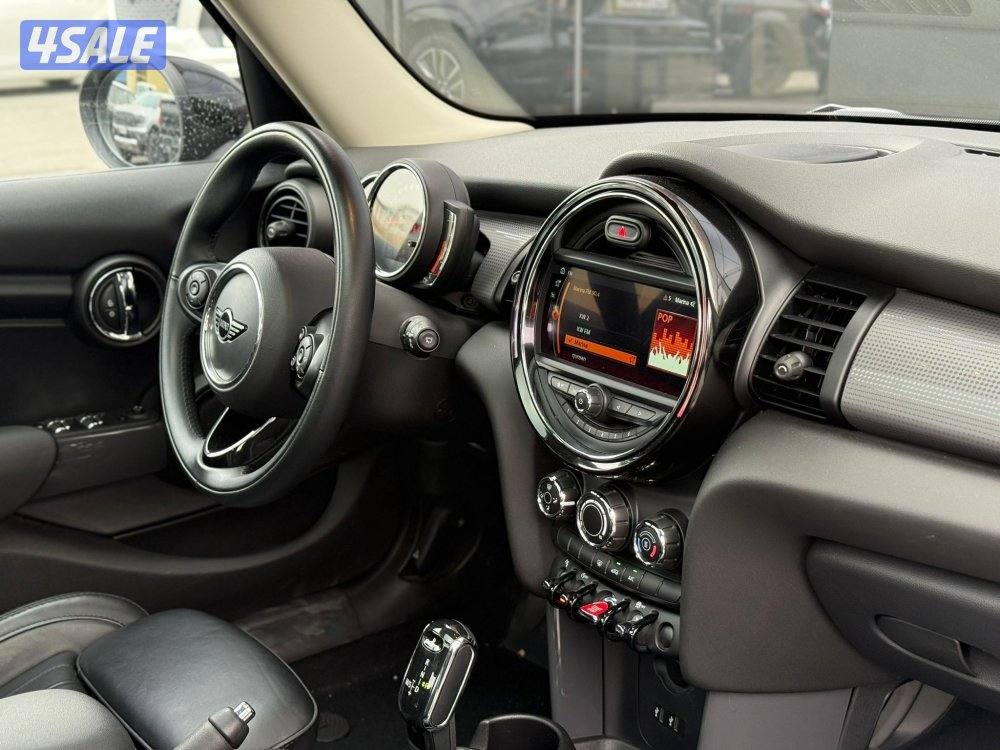 MINI COOPER _2019 عداد 18 الف فقط7