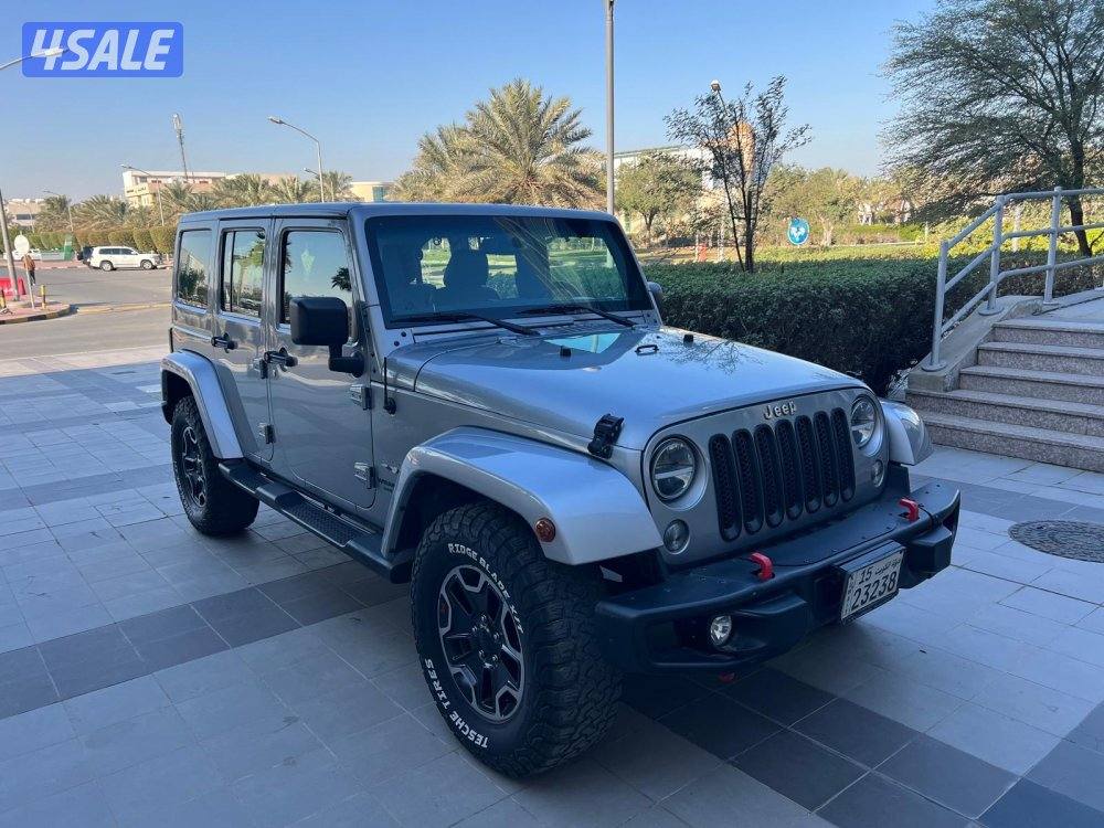 للبيع جيب رانقلر صحارى اعلى فئه موديل 2017 ( شـرط الـفـحـص )1