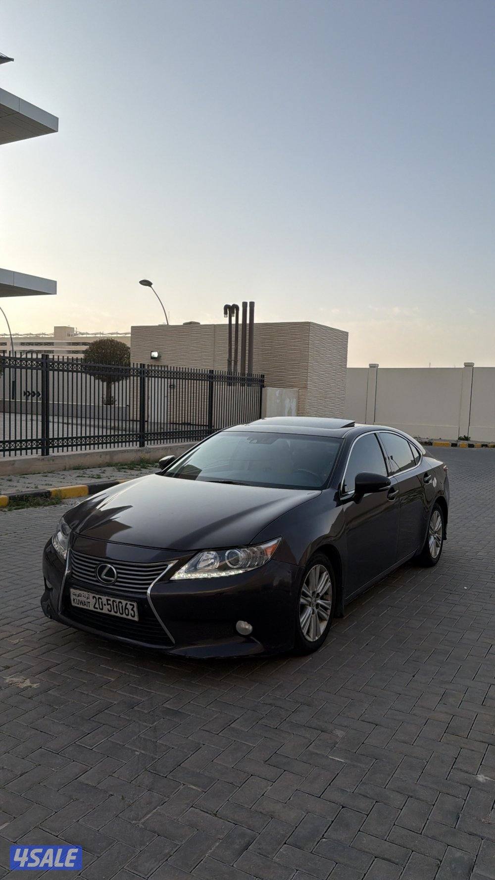 للبيع لكزز es 350 موديل 2013 شرط الفحص قير مكينة شاصي3