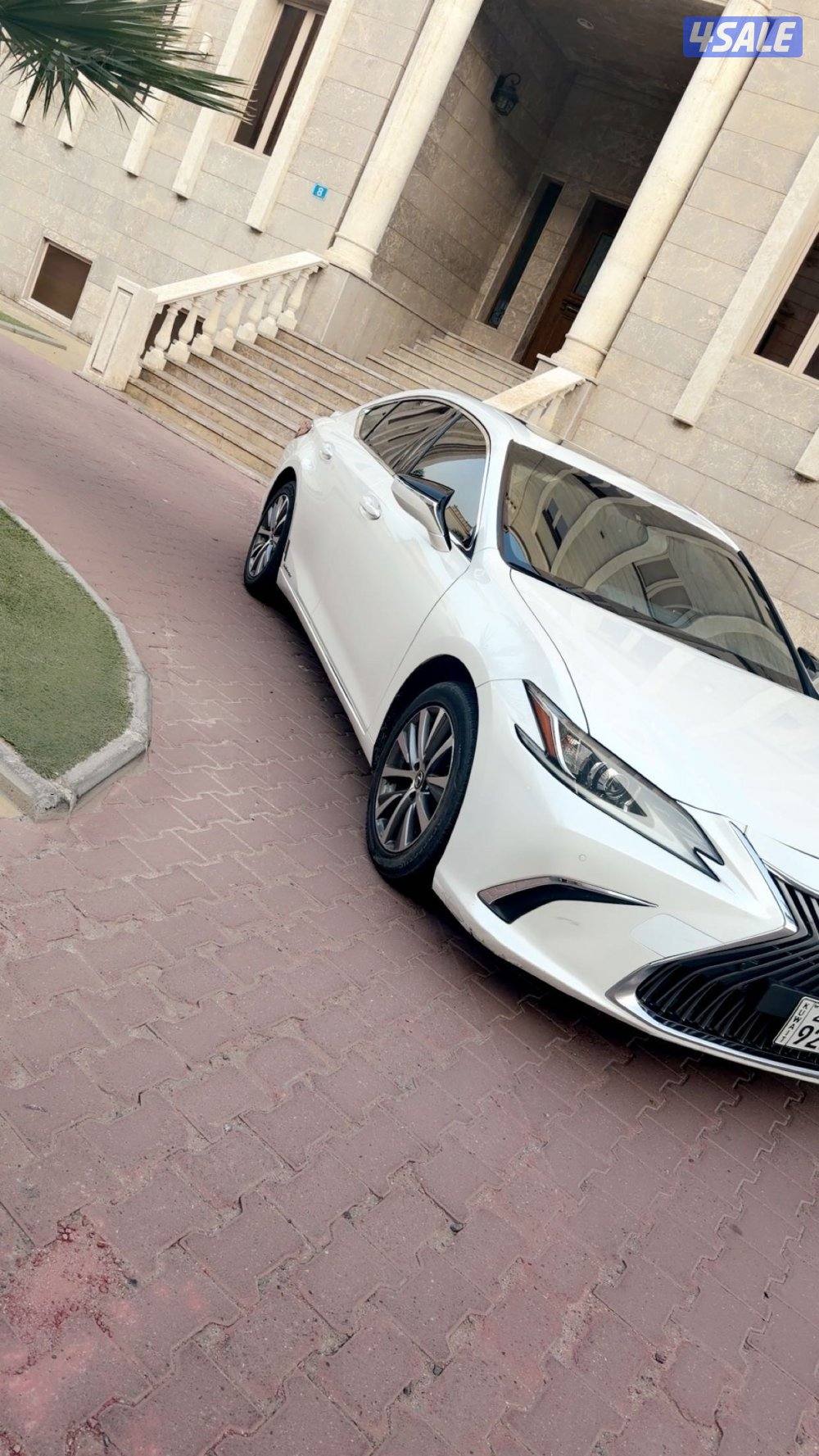 للبيع لكزس 300 ES صبغ الوكاله شرط الفحص1