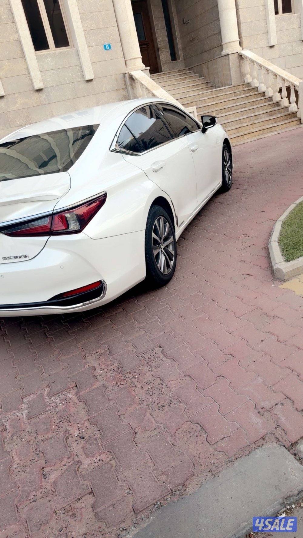 للبيع لكزس 300 ES صبغ الوكاله شرط الفحص3