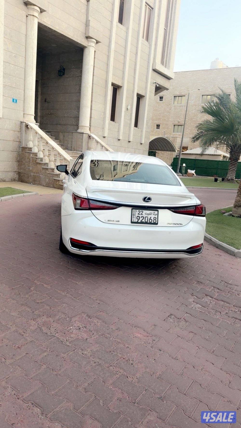 للبيع لكزس 300 ES صبغ الوكاله شرط الفحص5