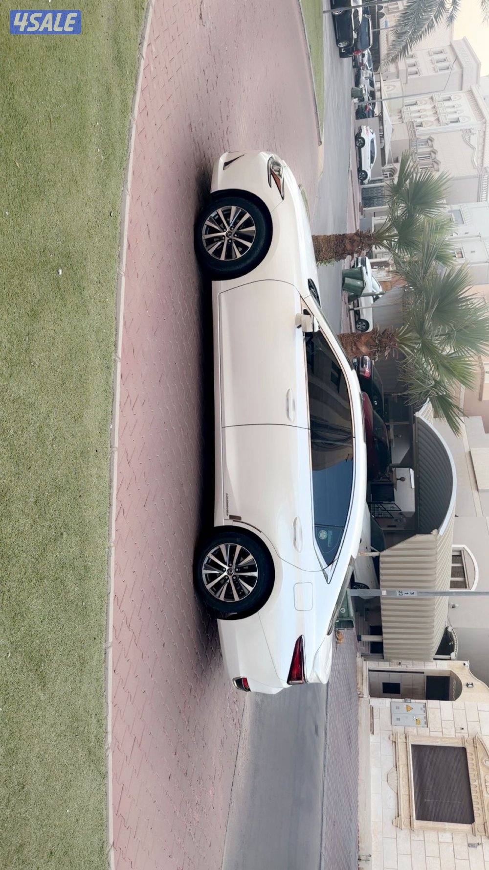 للبيع لكزس 300 ES صبغ الوكاله شرط الفحص6