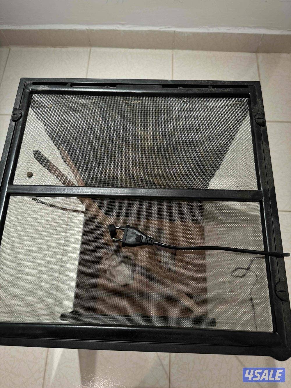 قفص زجاجي مناسب للسحالي والأفاعي1