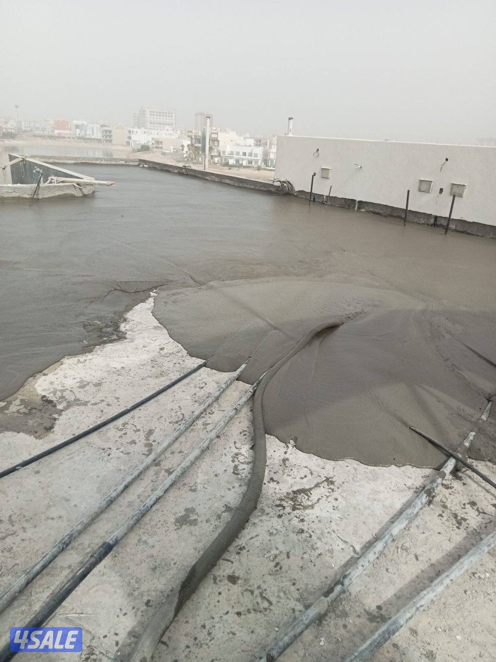 عمل جميع انواع العوازل اسطح حمامات مطابخ للشمريكي شروف ابو حسين للعواس0