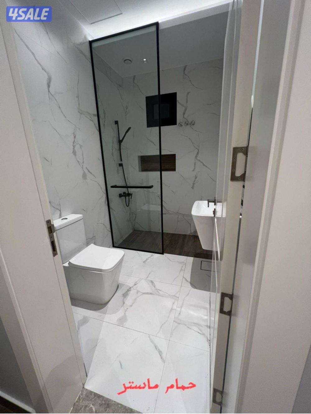 شقه للايجار في فنيطيس أربع غرف وغرفة مستر  ثلاث حمامات2