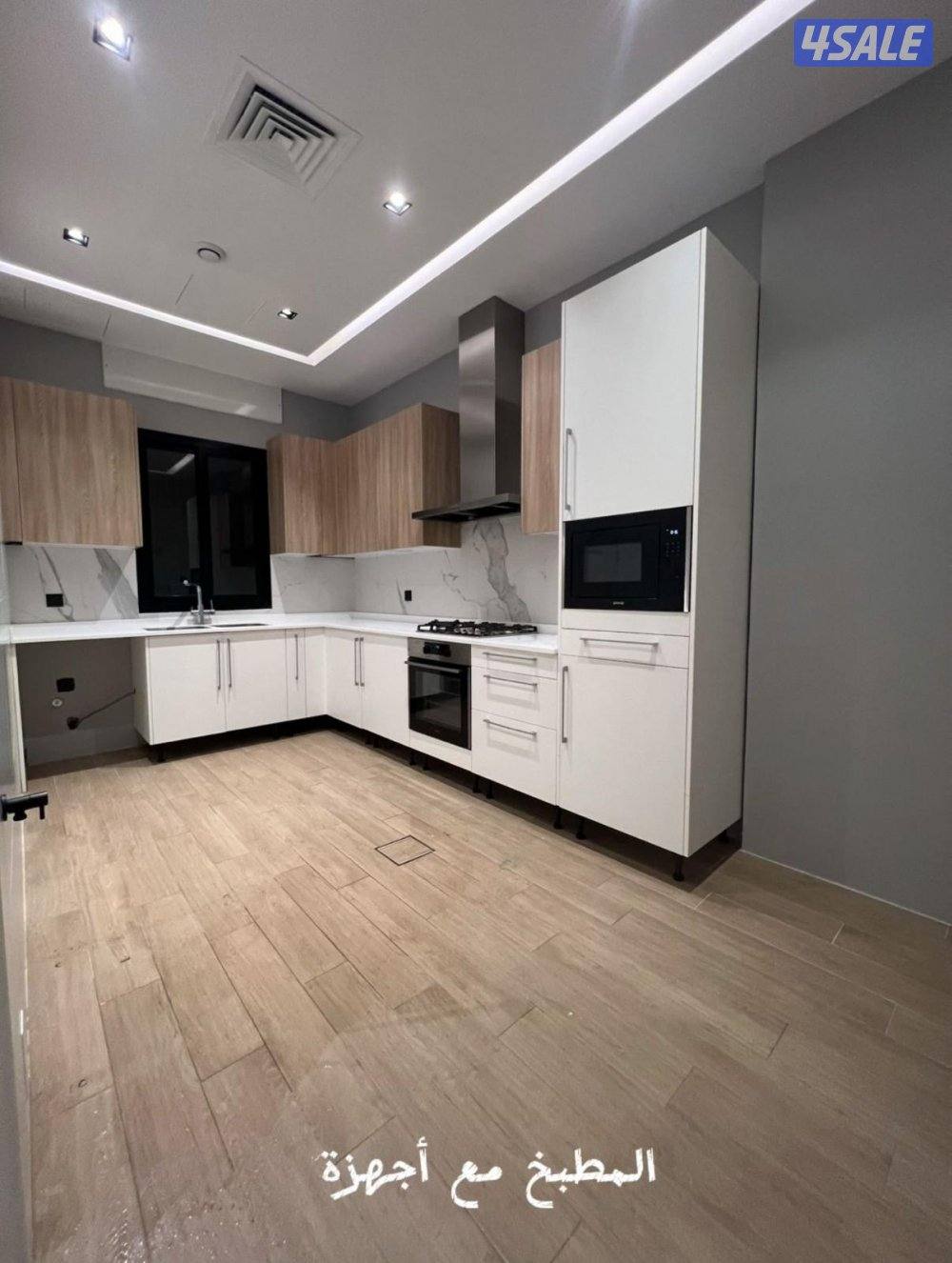 شقه للايجار في فنيطيس أربع غرف وغرفة مستر  ثلاث حمامات5