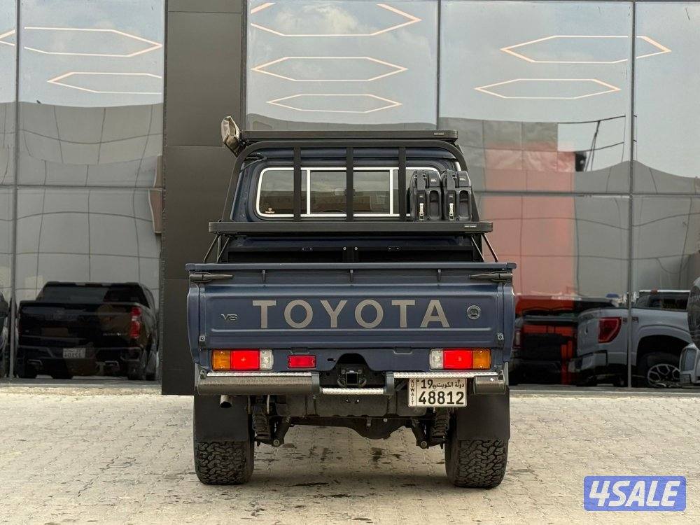 LAND CRUISER LX V8 DIESEL _2021 عداد 40 الف فقط5