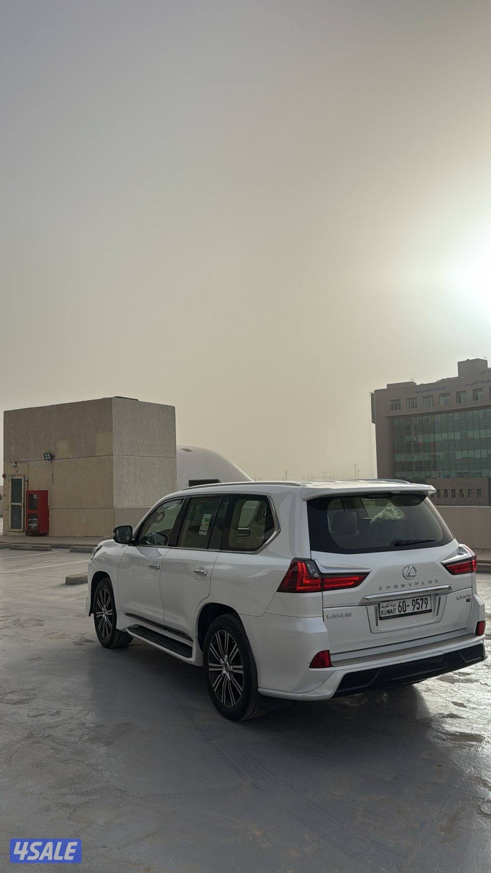 للبيع لكزس وارد قطر Lx 570 درجة اولى 2018.0