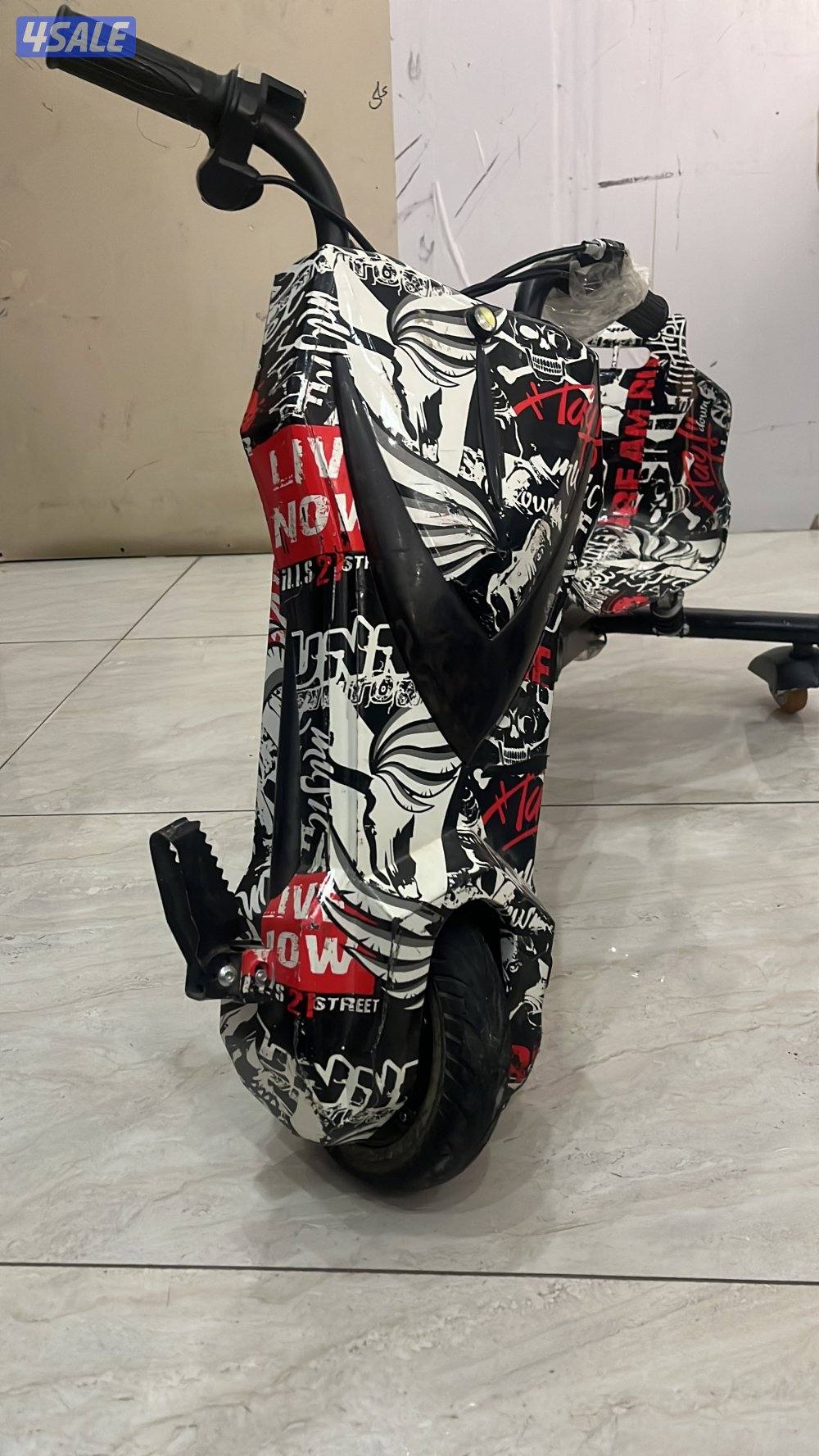 كلهم ممتازه و سريعات لاكن الدرفت ناقصه شحن و كل شي شغال فيه إلا البريك2