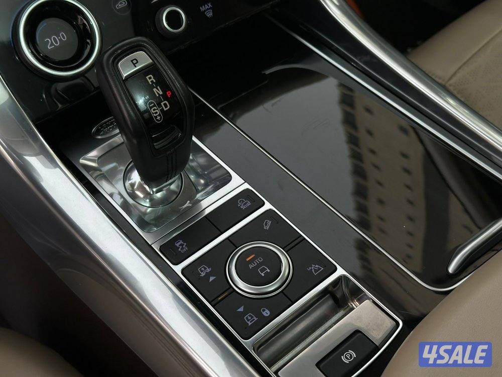 رنج روفرSPORT SUPERCHARG V8 موديل2018 عداد70الف الغانم سيرفس منتظم14