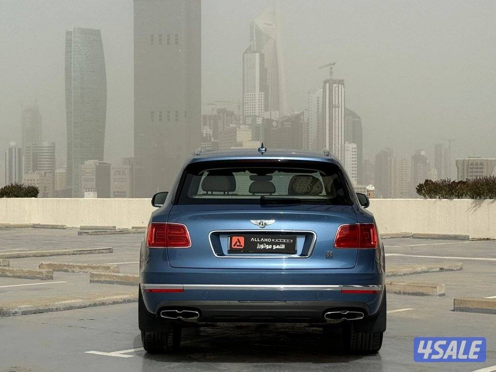 بنتليBENTAYAGA V8 موديل2019 عداد43الف كيلو وارد الزياني تحت الكفاله3
