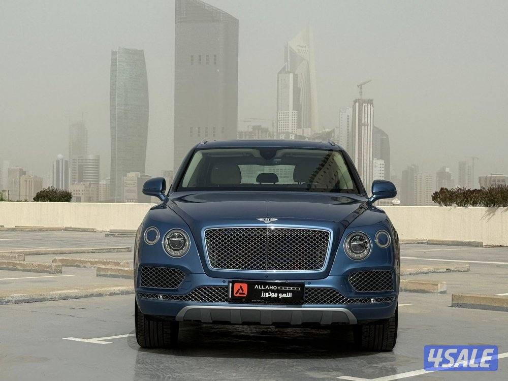 بنتليBENTAYAGA V8 موديل2019 عداد43الف كيلو وارد الزياني تحت الكفاله4