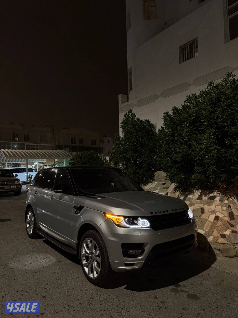 للبيع رانج روفر سبورت سوبر شارج موديل 20142