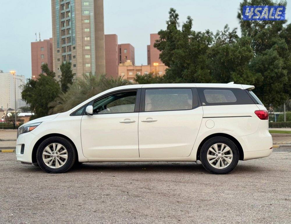 للبيع كيا سيدونا عائليه 20165