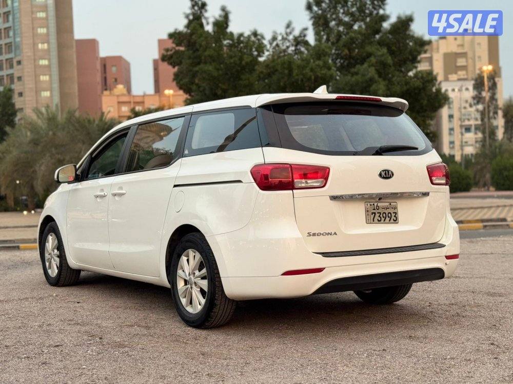 للبيع كيا سيدونا عائليه 201610
