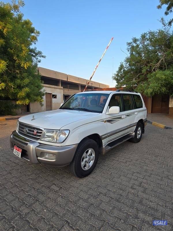 مطلوب لاند كروزر من2003 الي20150