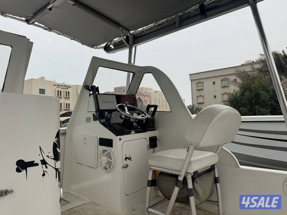 للبيع الختال  27 قدم موديل 2021 نظيف جذاً علي 200/200 ياماها عكس ستاندر6