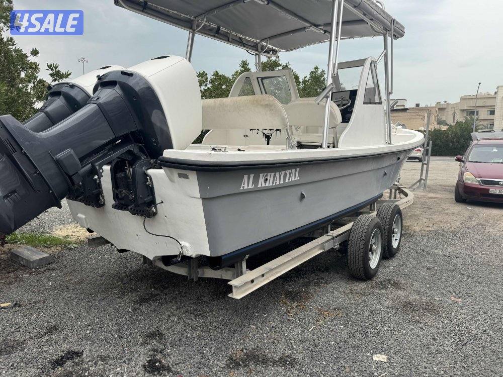 للبيع الختال  27 قدم موديل 2021 نظيف جذاً علي 200/200 ياماها عكس ستاندر8