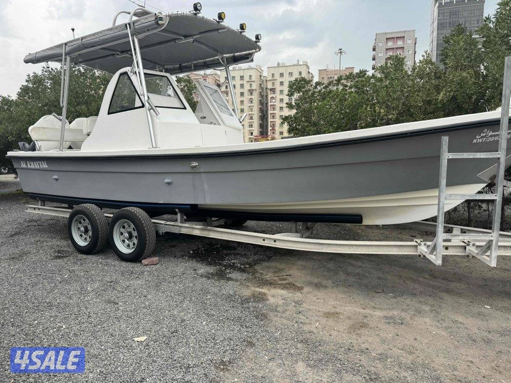 للبيع الختال  27 قدم موديل 2021 نظيف جذاً علي 200/200 ياماها عكس ستاندر10