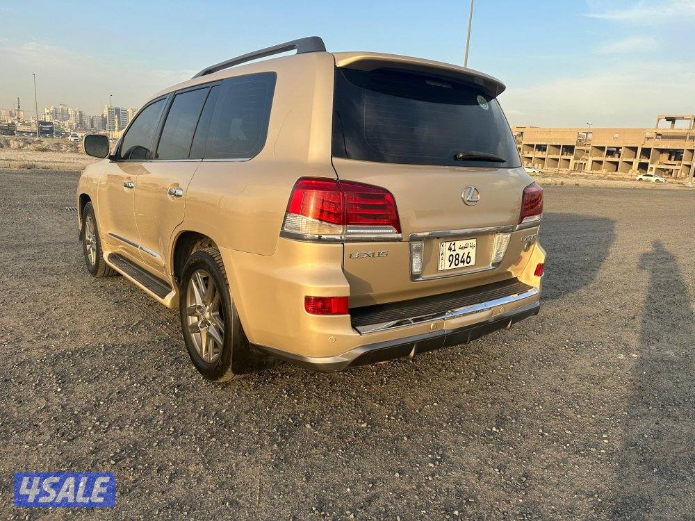 لكزس LX570 موديل 2010 ماشي 300الف شرط الفحص قير مكينة شاصي البدي اصباغ2