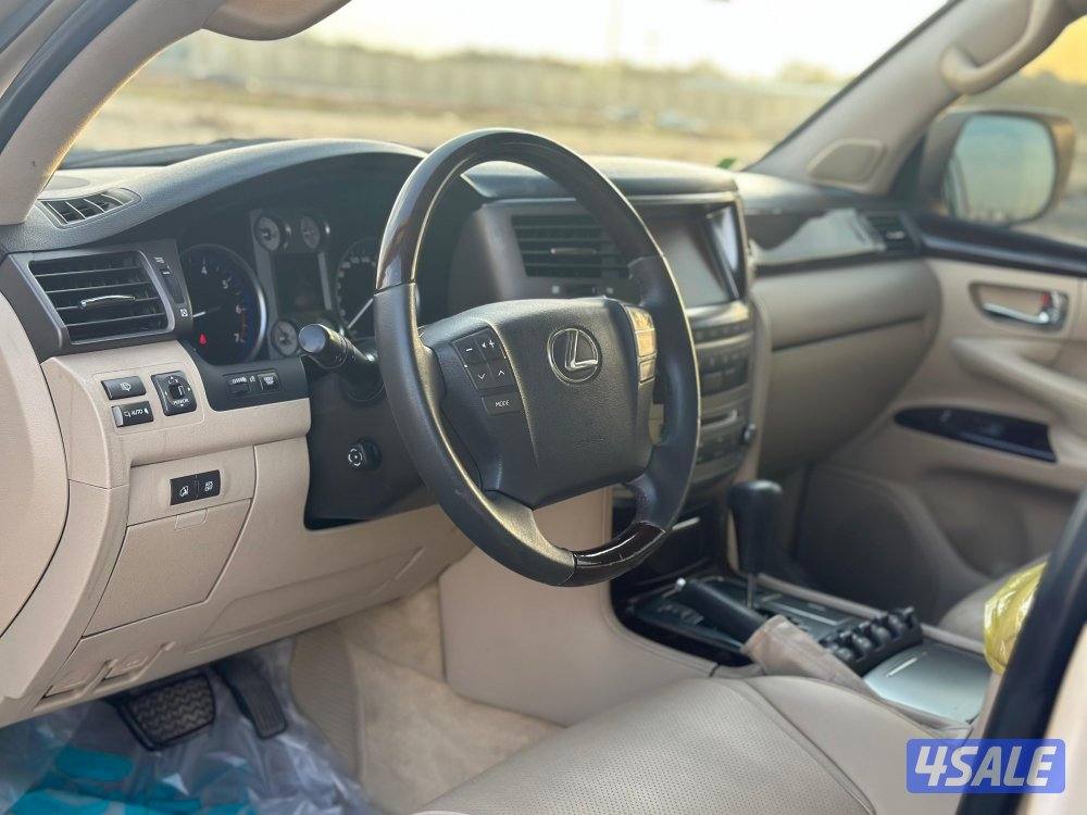 لكزس LX570 موديل 2010 ماشي 300الف شرط الفحص قير مكينة شاصي البدي اصباغ7