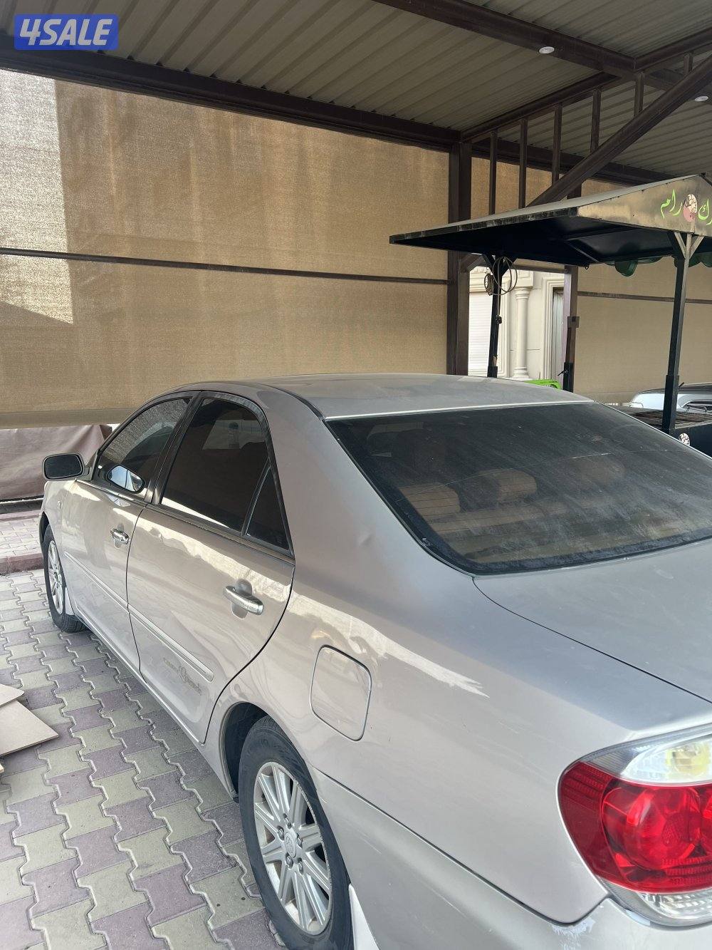 للبيع كامري موديل 2006 لون بيج0