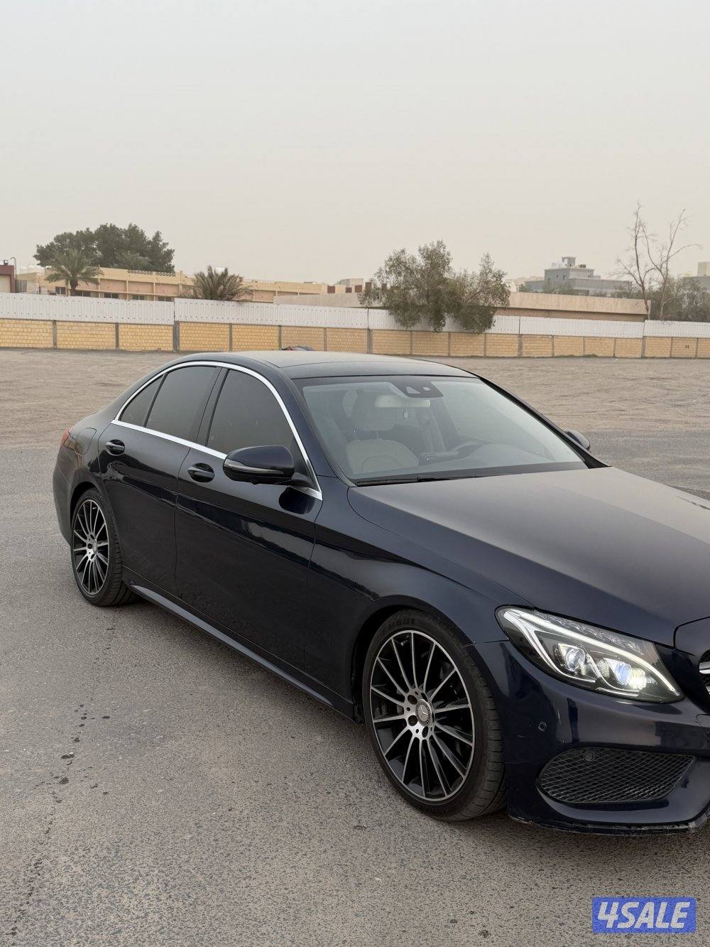 للبيع مرسيدس C200 مديل 20172