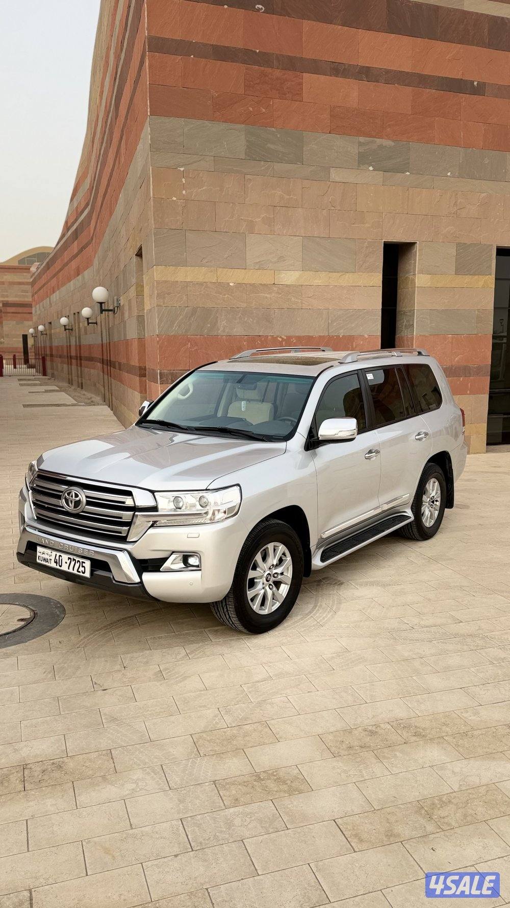 البيع لاند كروزر GXR صبغ وكاله0
