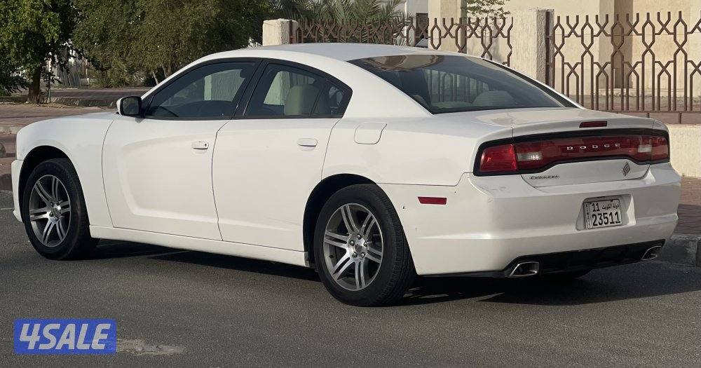 للبيع دودج تشارجر موديل 2012 شرط الفحص قير ومكينه وشاصي0