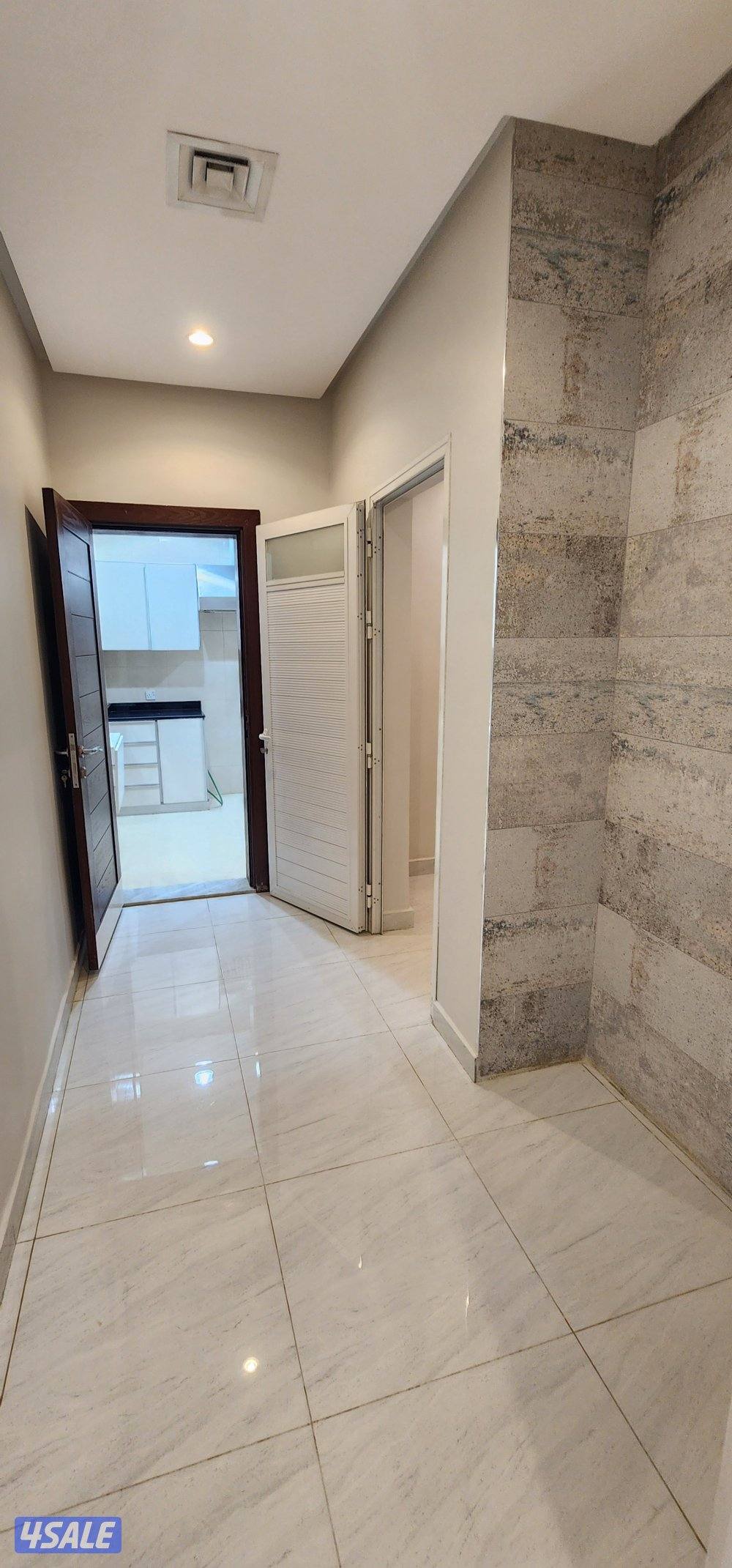 للايجار شقة بفنيطيس غرفتين3