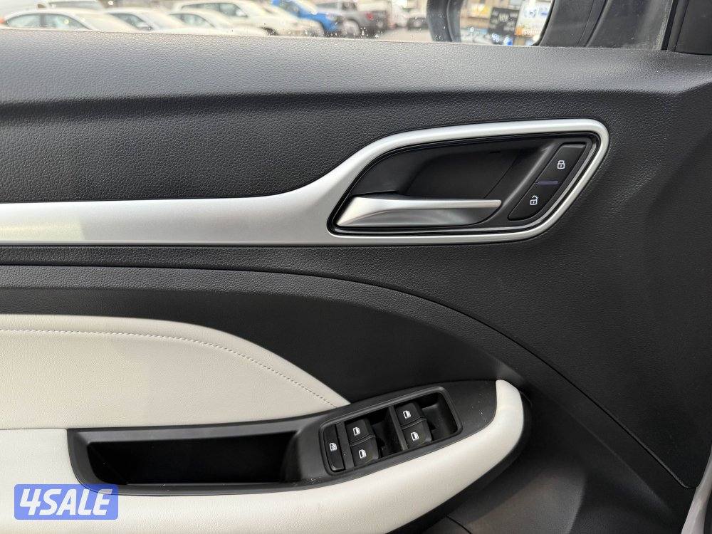 جيب mg ماشي 20 الف بس8