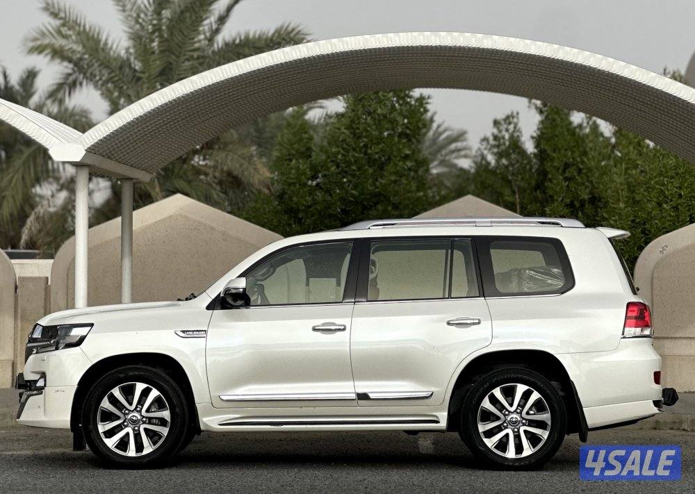 معرض القمة🚩1