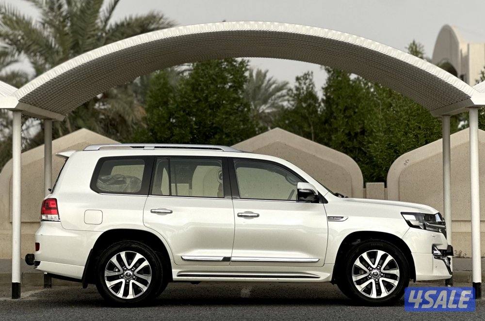 معرض القمة🚩3