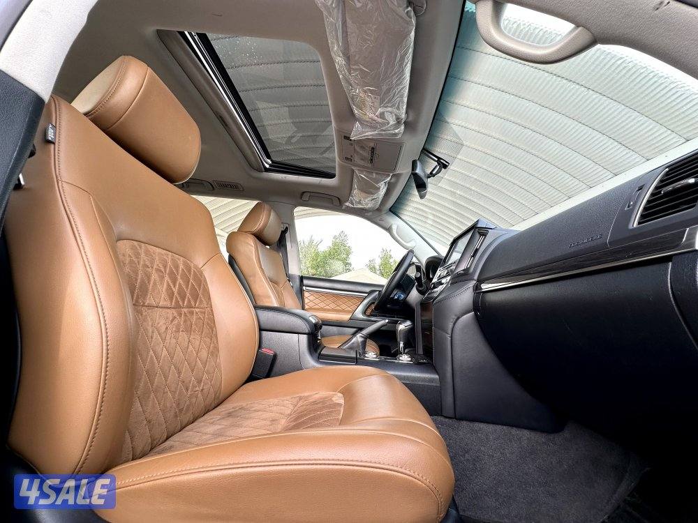 معرض القمة🚩9